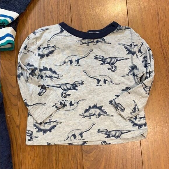 12 Months Bundle of 7. Gently Used. - Picture 5 of 8